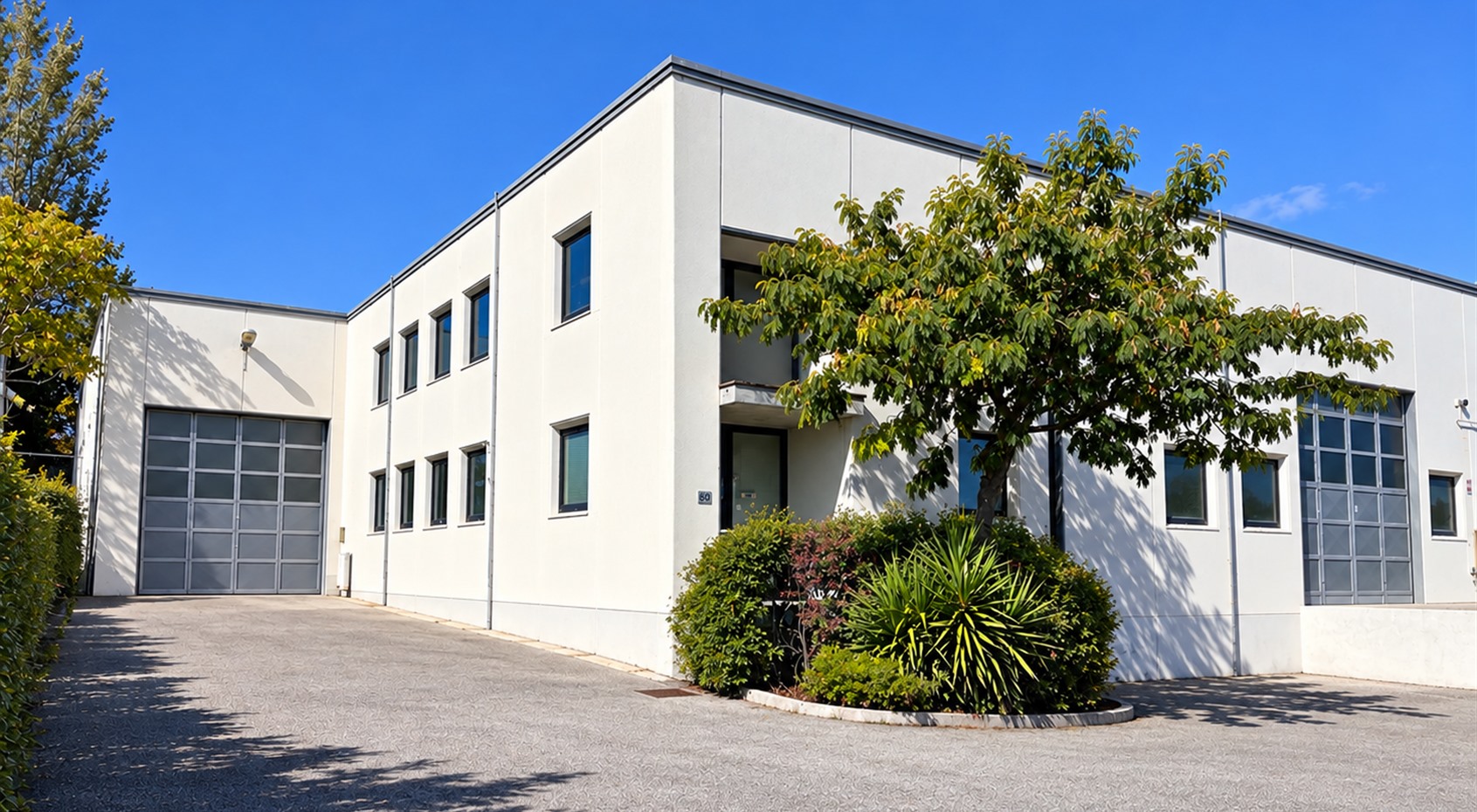 Esterno dello stabilimento IPC Spa a Serravalle